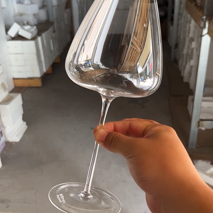 红酒杯2只带标款 