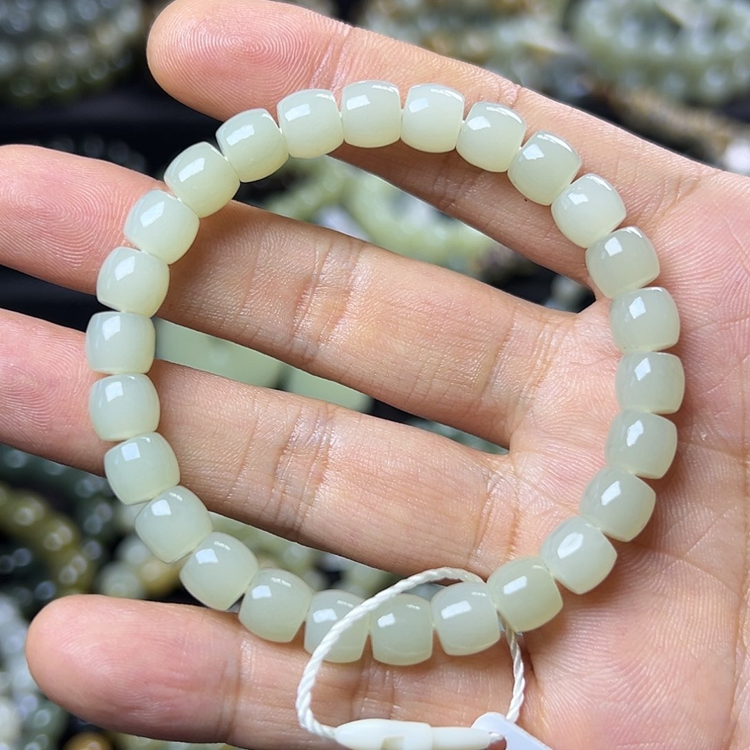 和田玉手链未镶嵌鲁*丶有包容