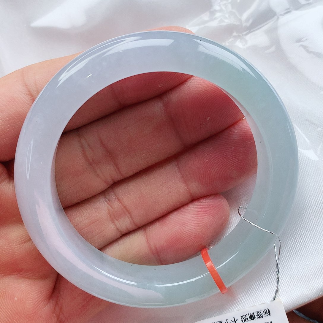 翡翠手镯未镶嵌天然翡翠手镯