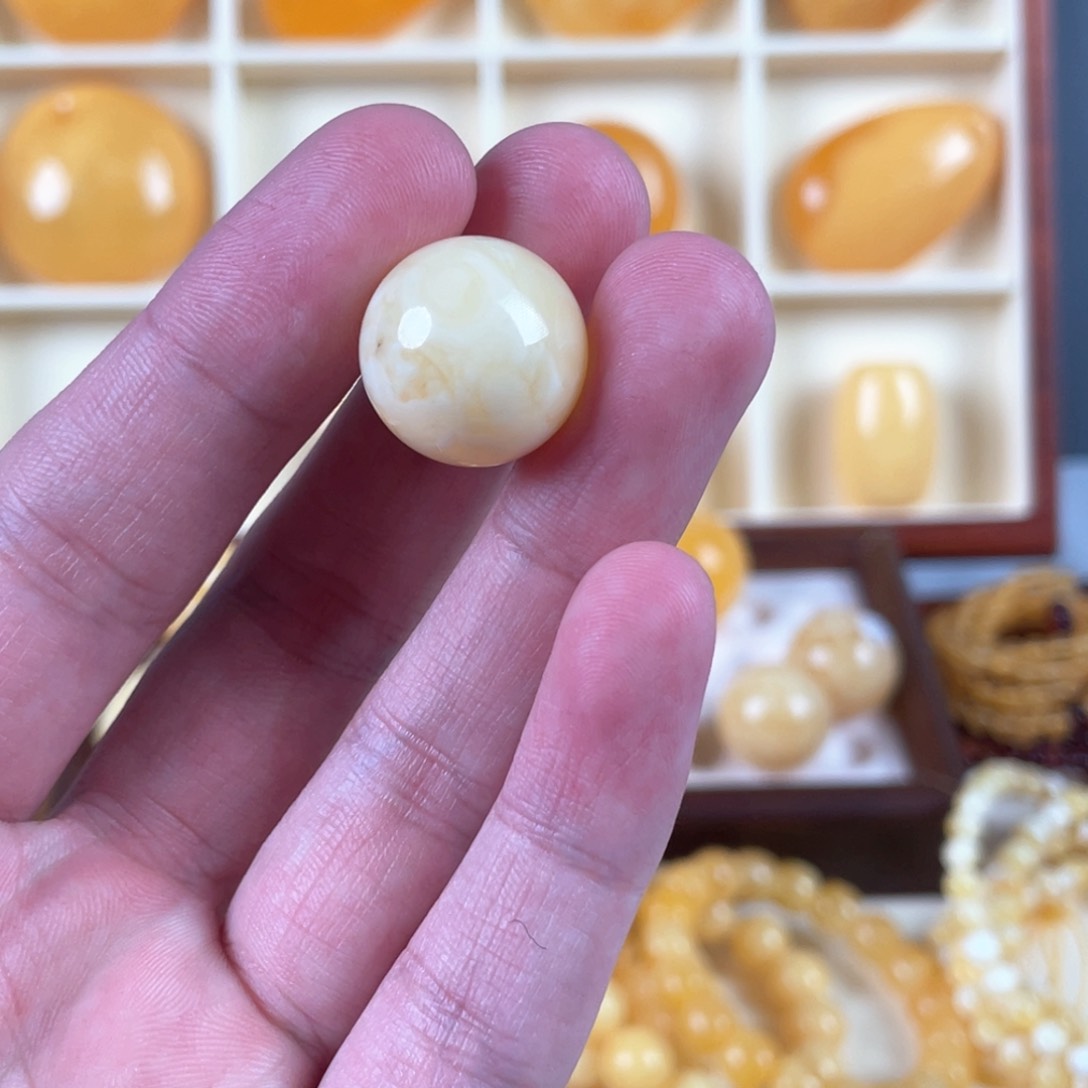 琥珀裸石未镶嵌6****6单珠直径18mm