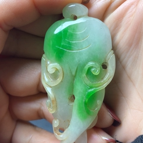 白玉菩提吊坠摆件