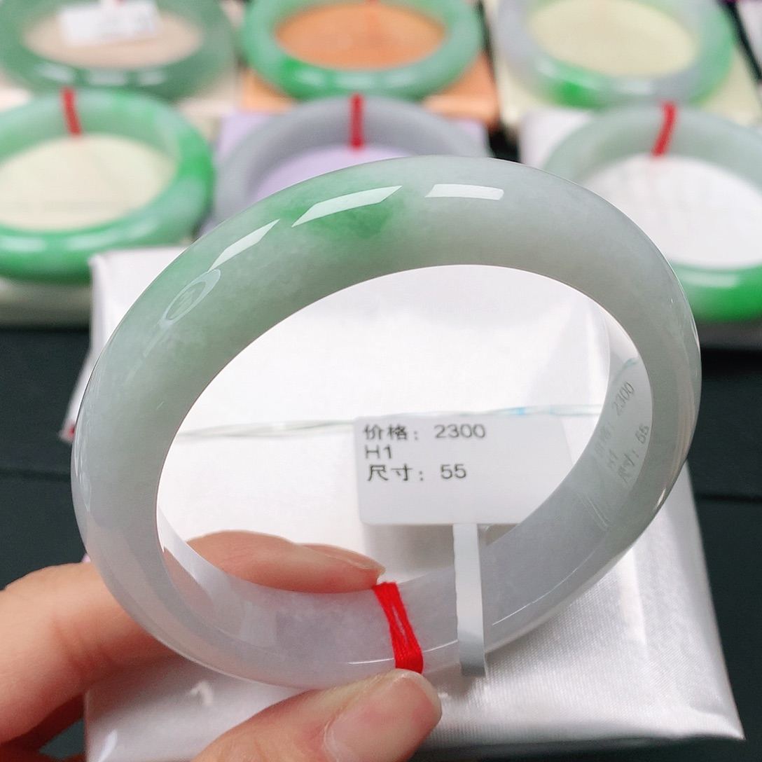 翡翠手镯未镶嵌天然翡翠手镯55