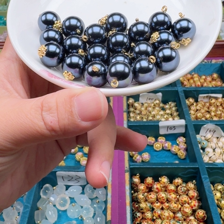 非遗传承手工圆珠扣