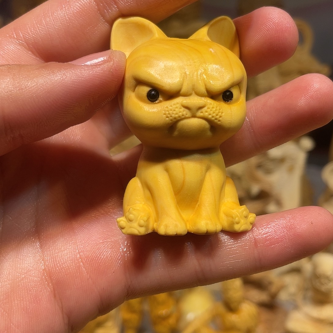 黄杨木小微瑕法斗犬