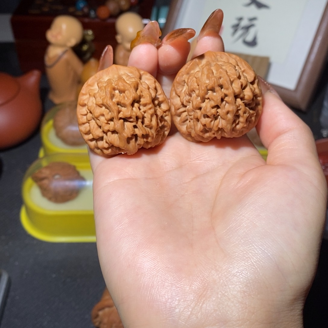 文玩核桃吊坠k****o38秦闷