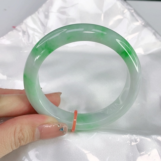 翡翠手镯未镶嵌天然翡翠A货019