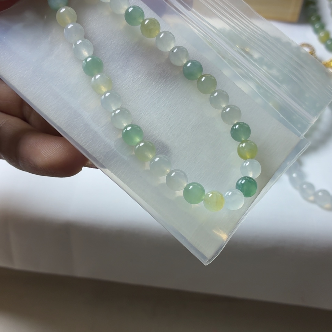 壹***玖定制翡翠未镶嵌翡翠珠链