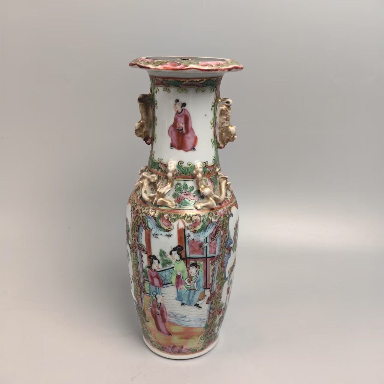 A01057清光绪广彩开窗合家欢乐赏瓶