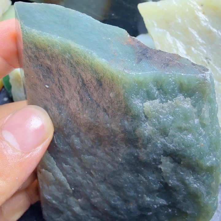 和田玉（糖玉）未镶嵌珠宝奇石