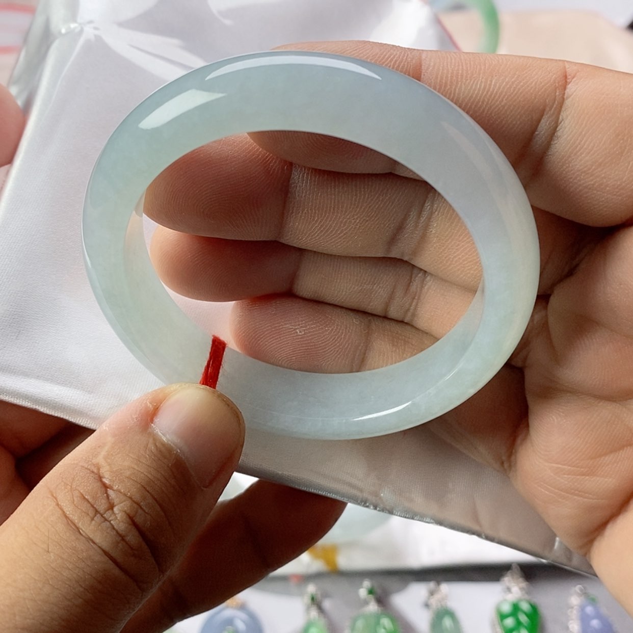 【闪购商品】未镶嵌手镯翡翠