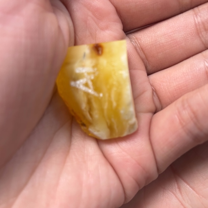 未镶嵌定制蜜蜡浮****庸蜜蜡定制