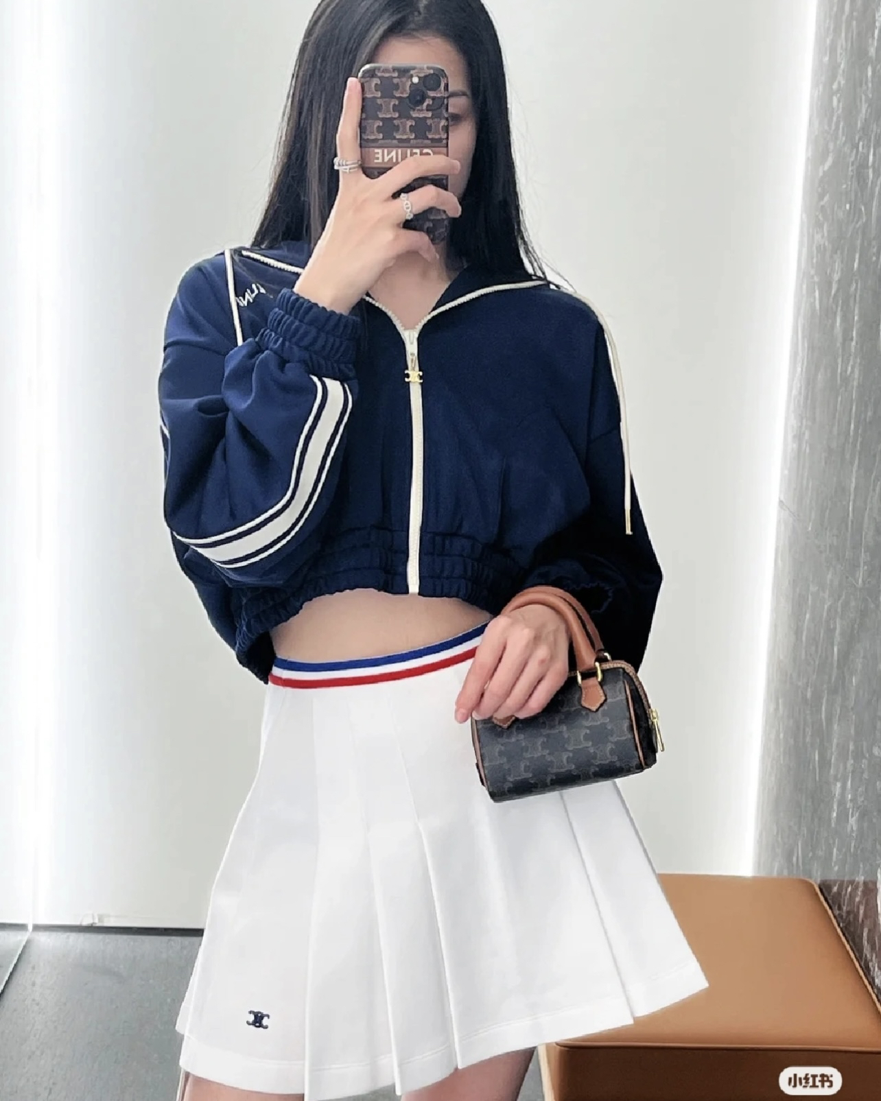 99新 Celine/思琳 AA2599 棉 凯旋门logo刺绣百褶裙 L码