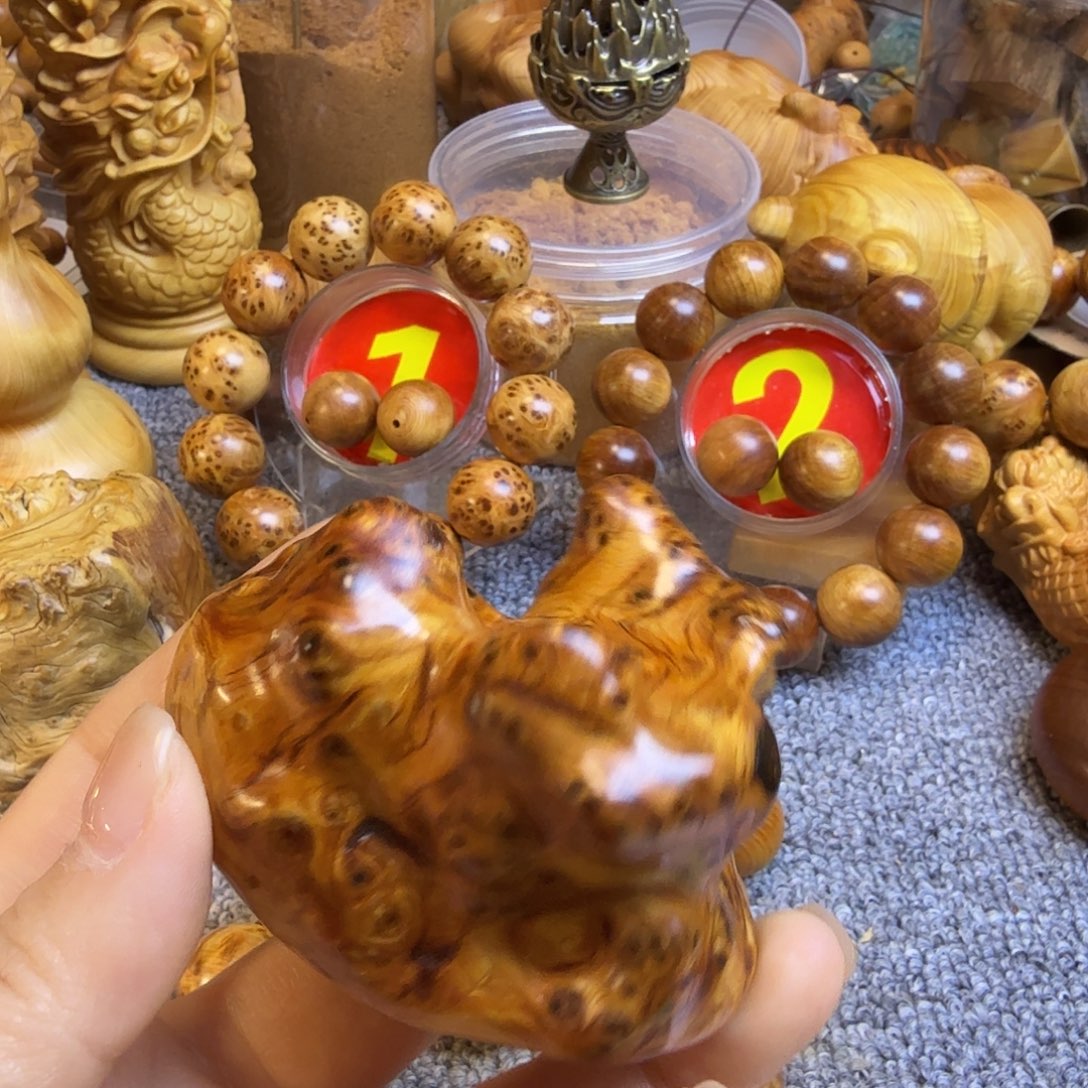 惜***2崖柏太行崖柏瘤花手把件