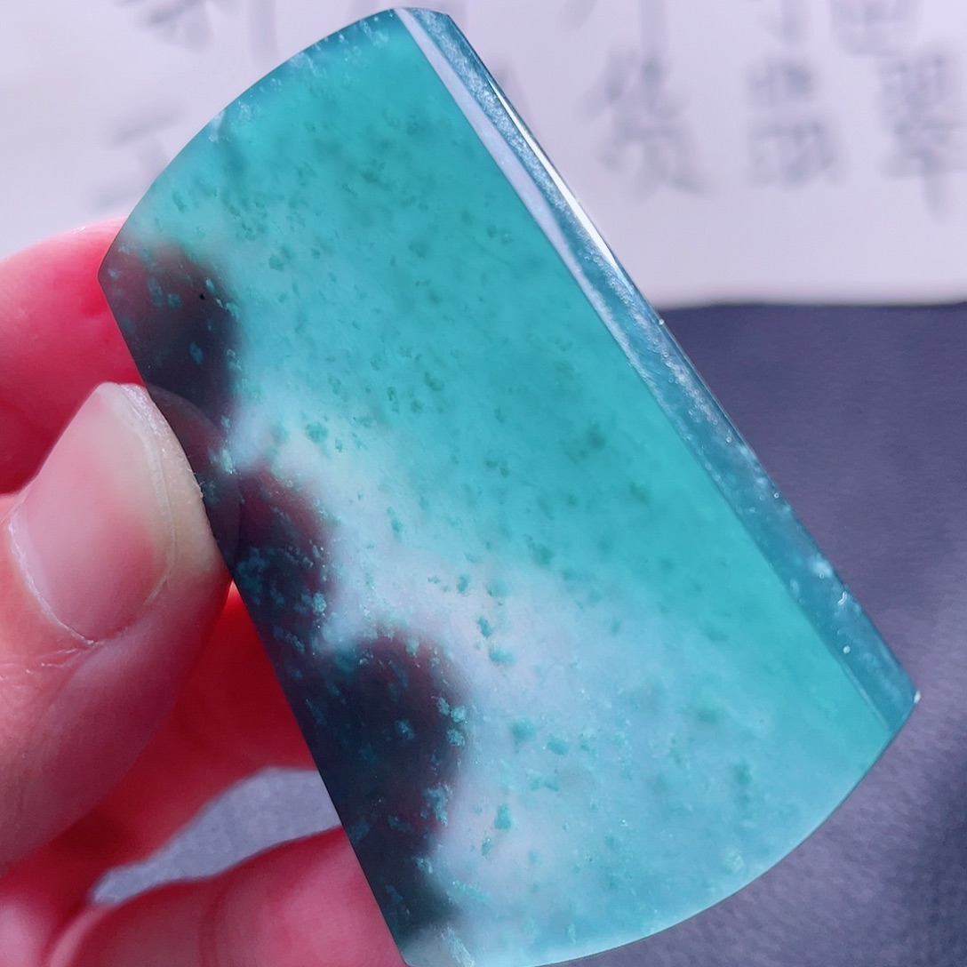 翡翠颈饰未镶嵌8888888888