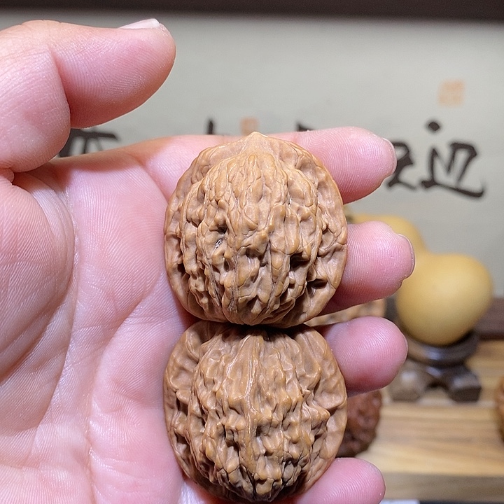 文玩核桃把件35蓟县山地虎头