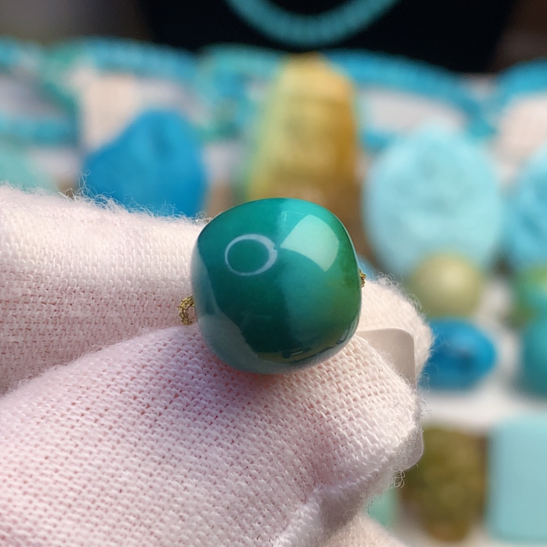 绿松石珠宝奇石未镶嵌