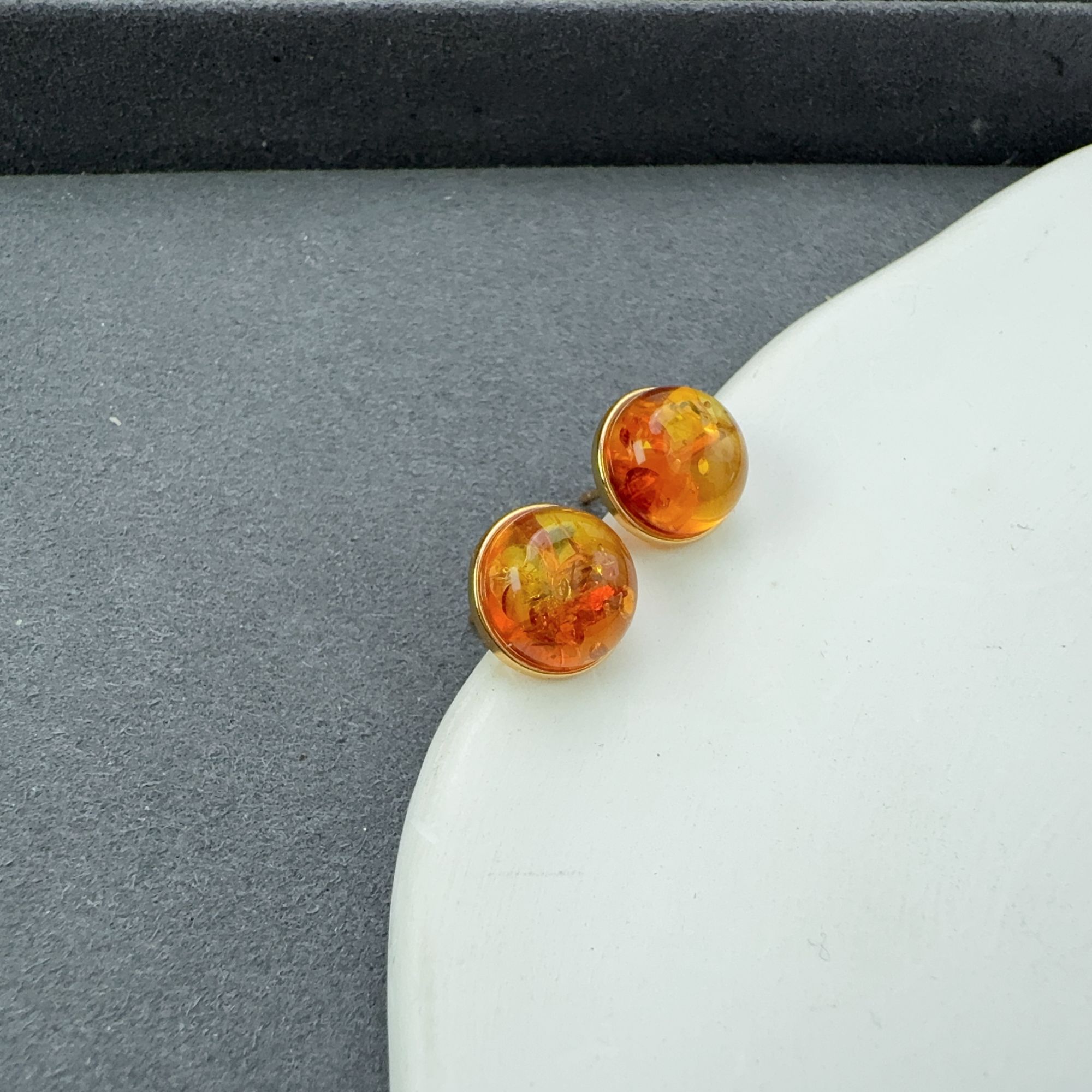 琥珀花珀圆形蛋面耳钉S925银