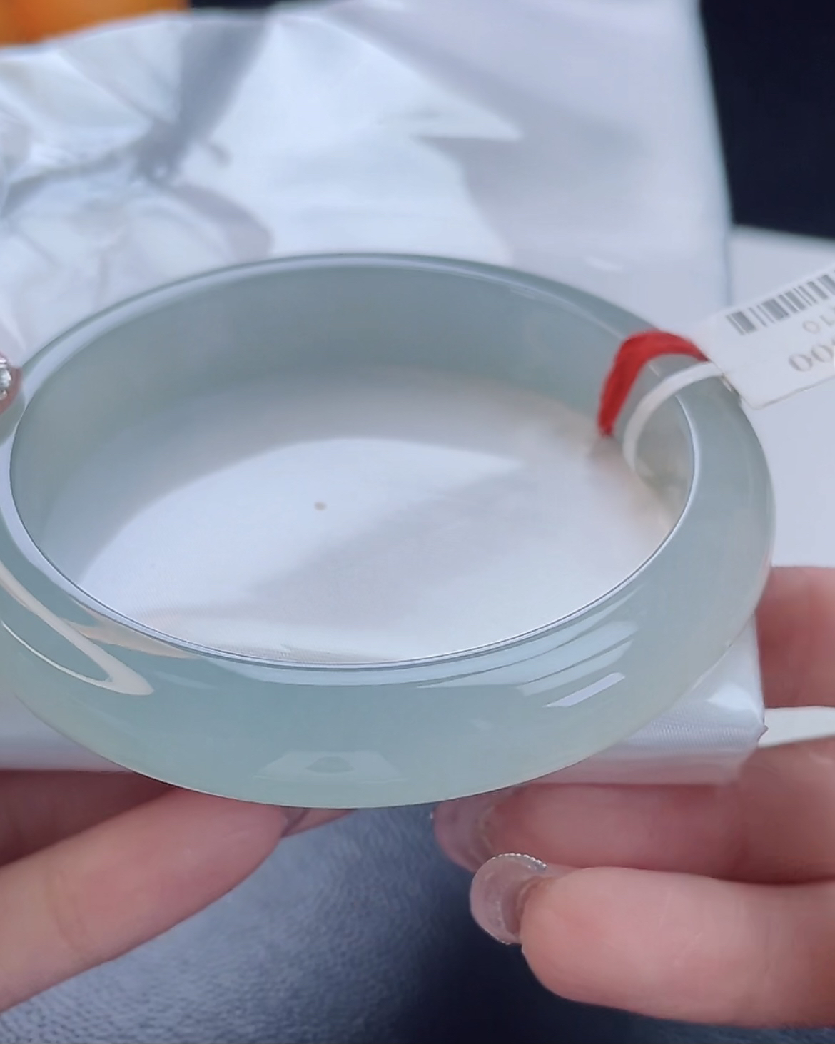 翡翠手镯未镶嵌翡翠