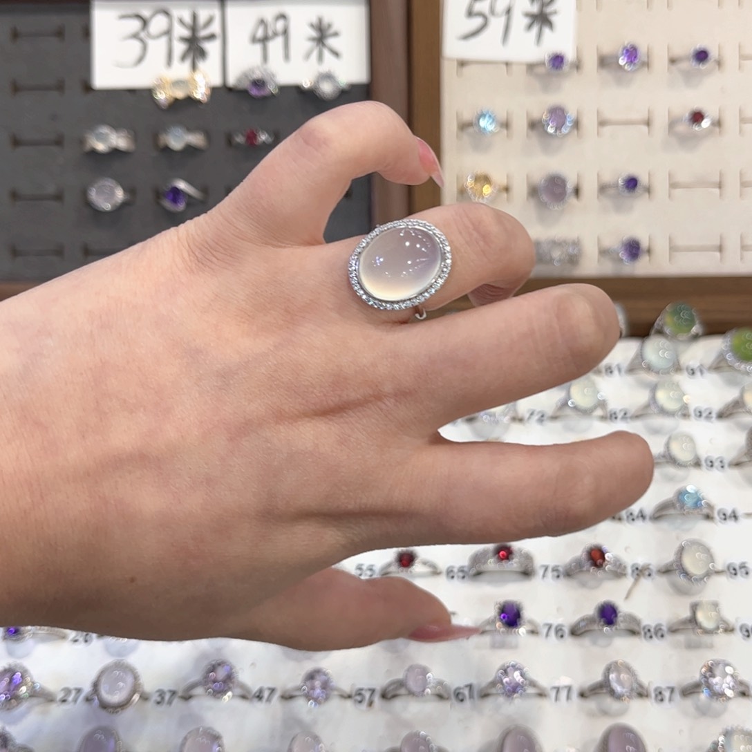 银S925镶嵌岫玉戒指?****?