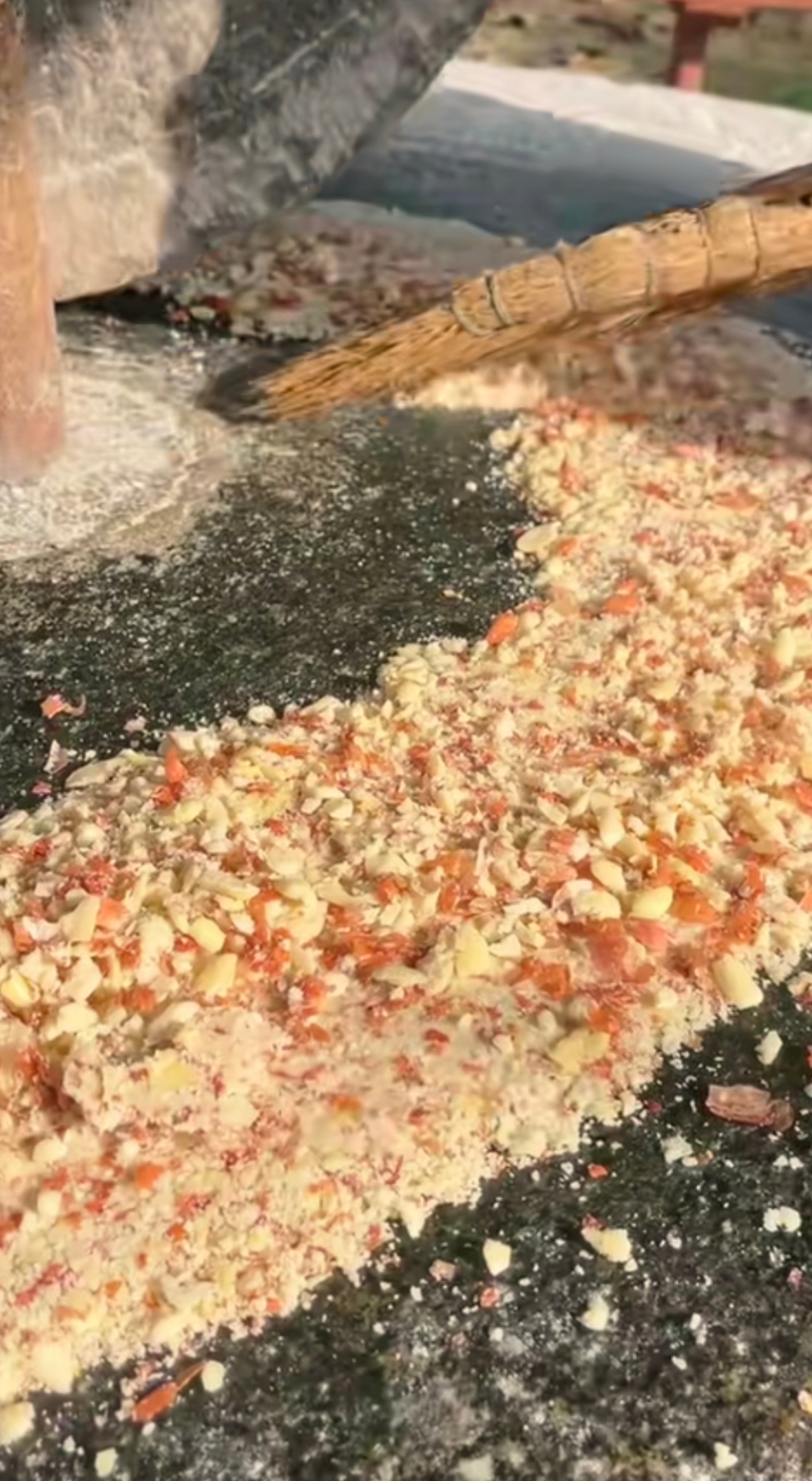 沂蒙山石碾豆面碎 石碾花生碎