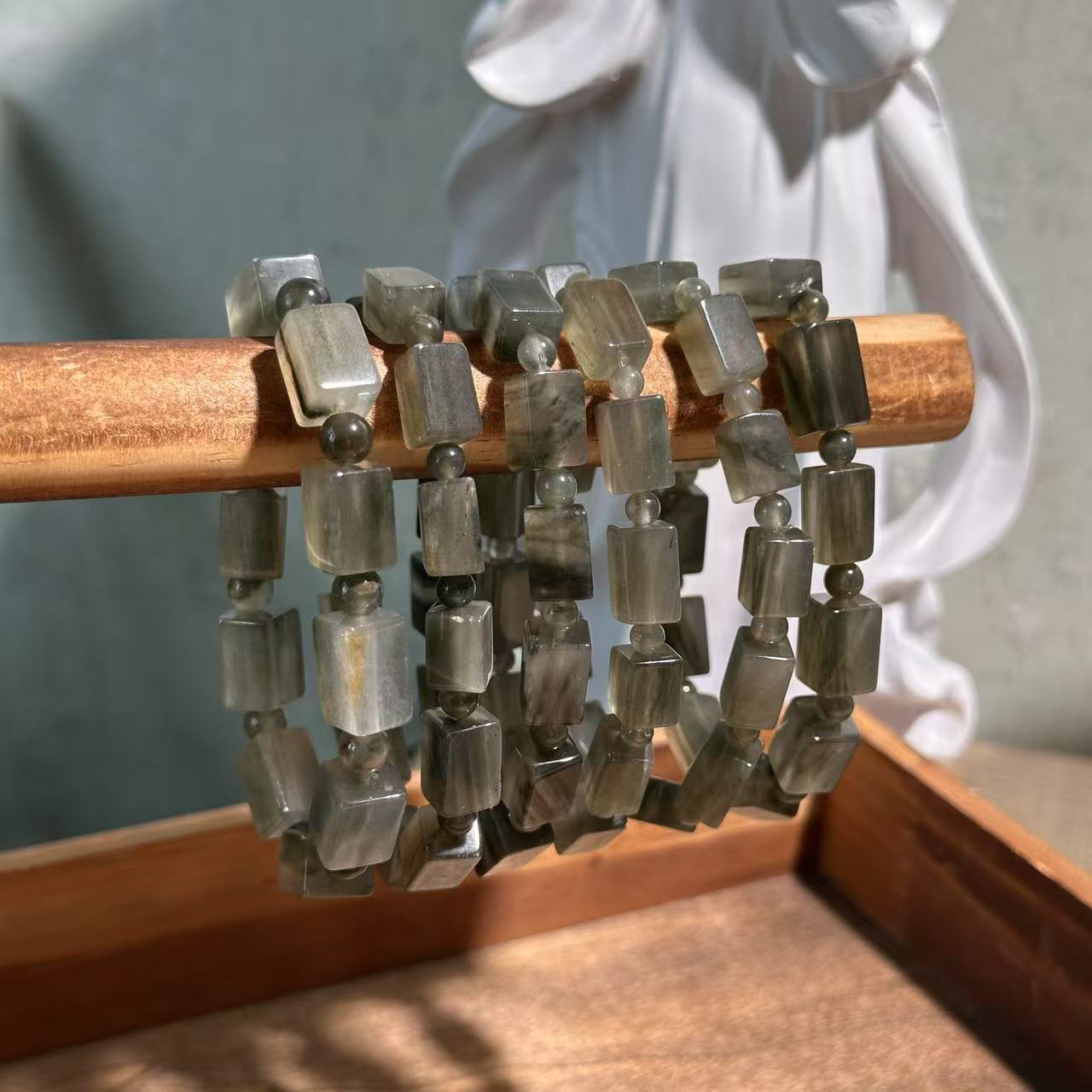 T137  天然绿幽灵方糖手串 多样性发其一