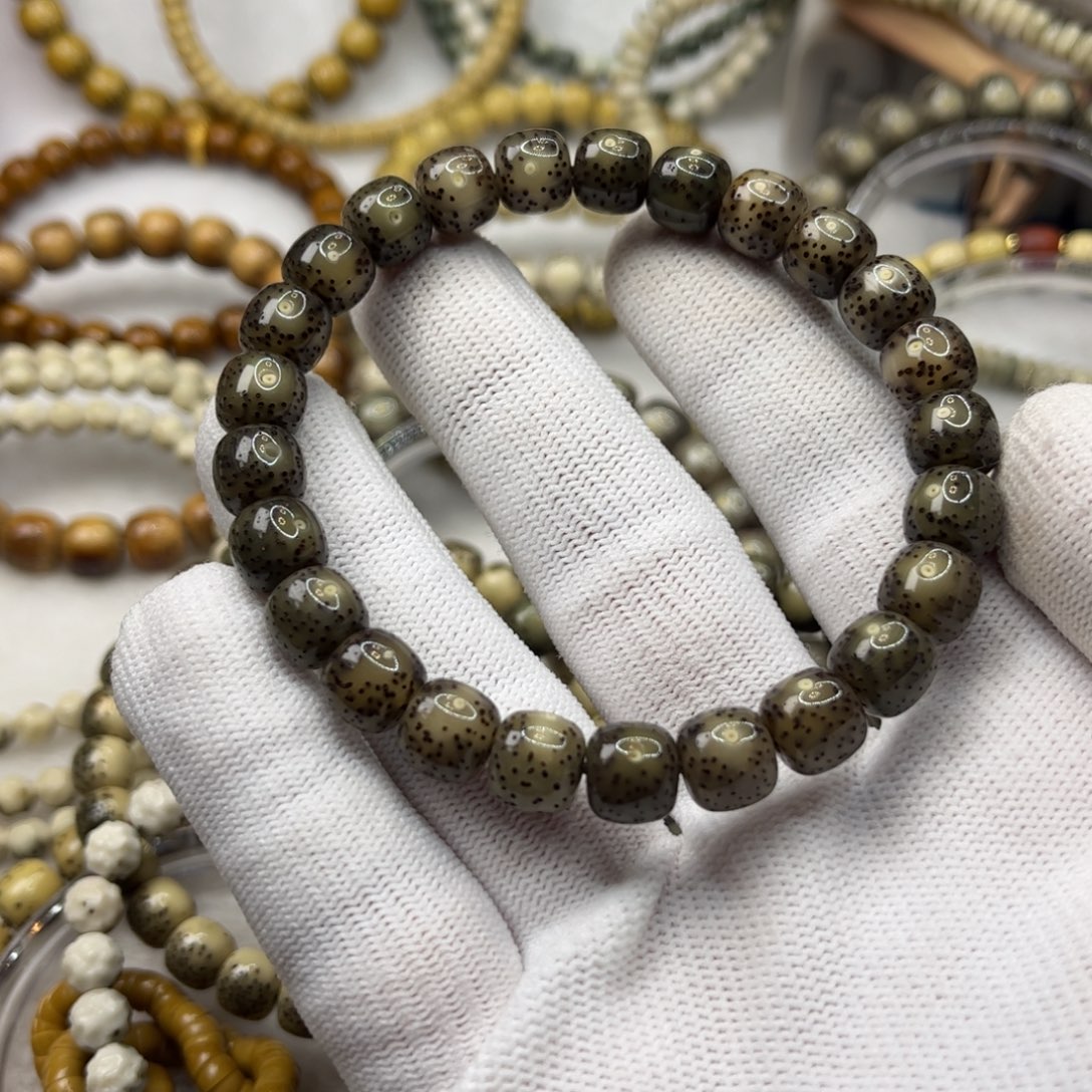 B***B吊坠星月菩提玉化玻璃底