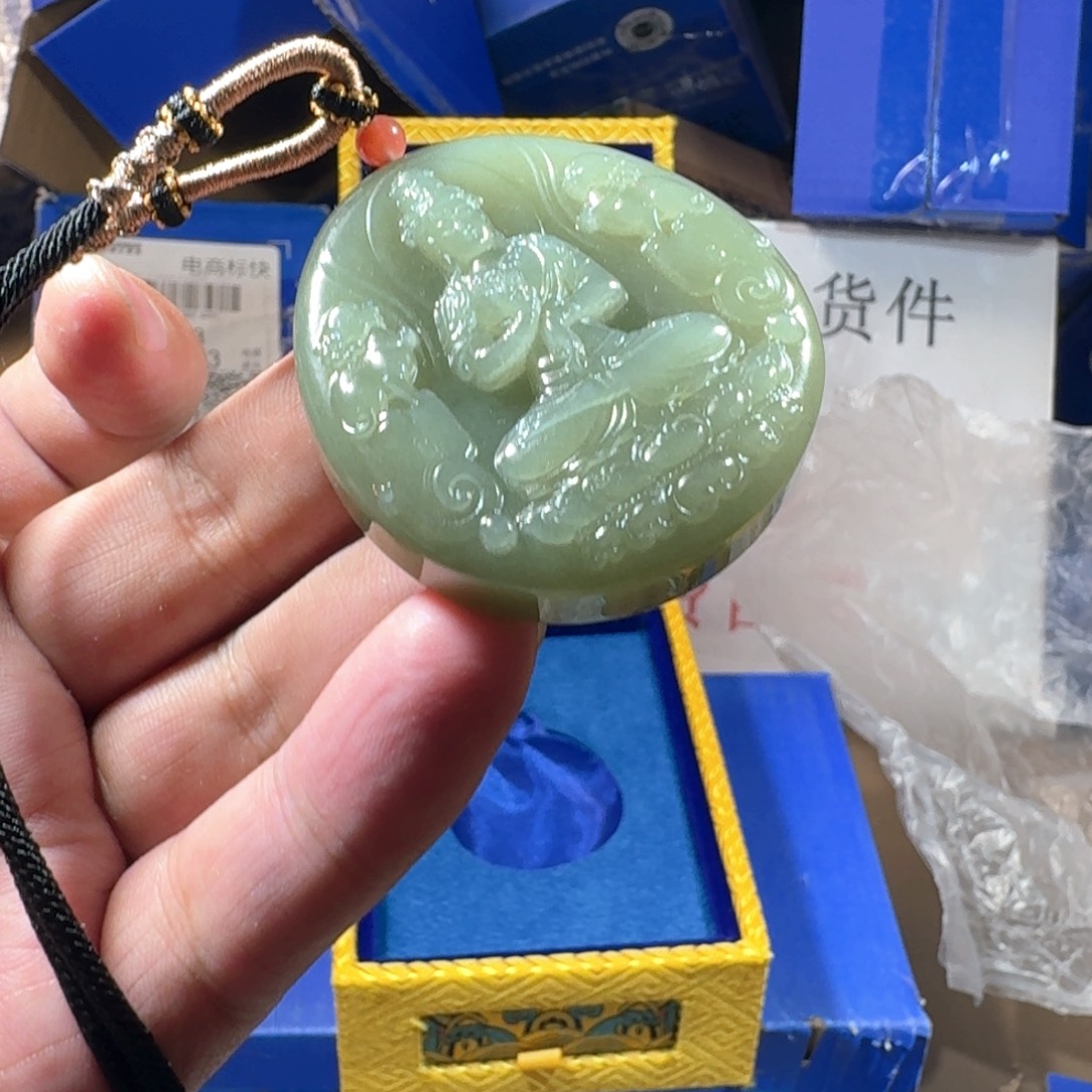 和田玉（糖玉）未镶嵌颈饰