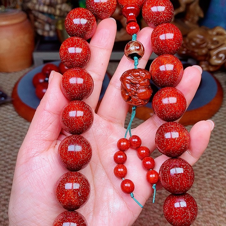 檀香紫檀（小叶紫檀）桃2.0红手持