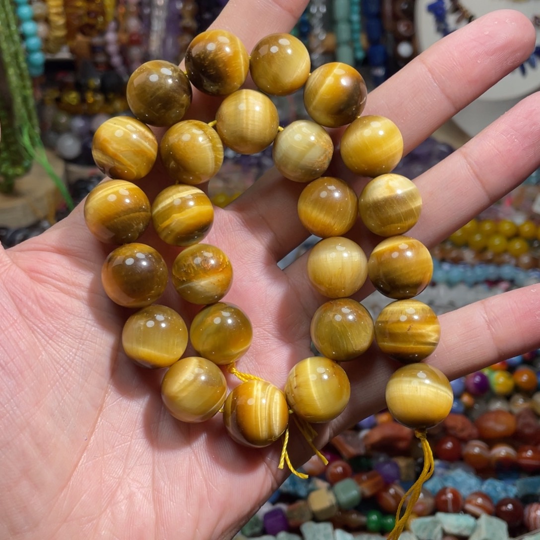 石英质玉，金虎16mm，未镶嵌