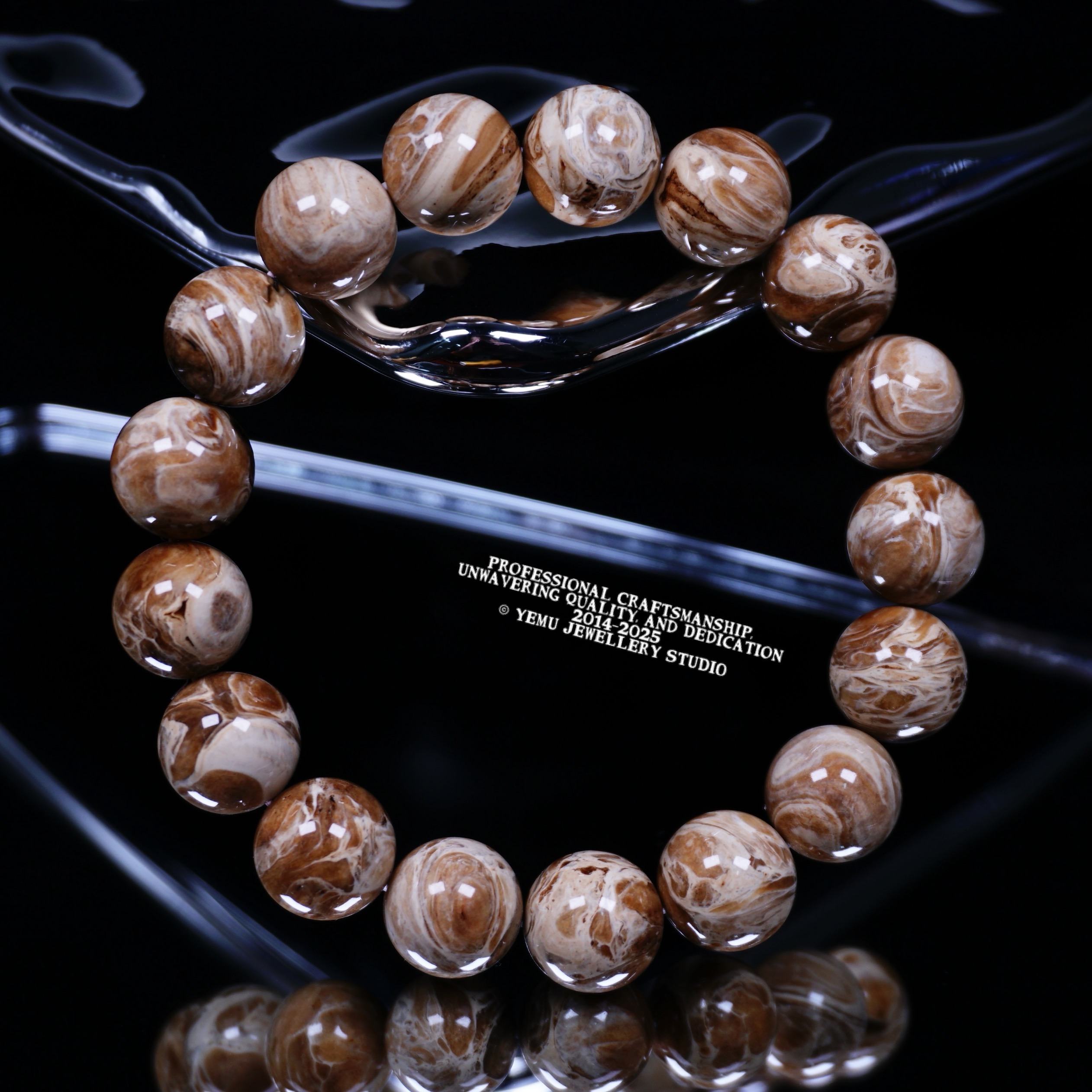 一物一拍 12.2毫米同料缅珀妖孽圆珠手串 天然缅甸琥珀蜜蜡