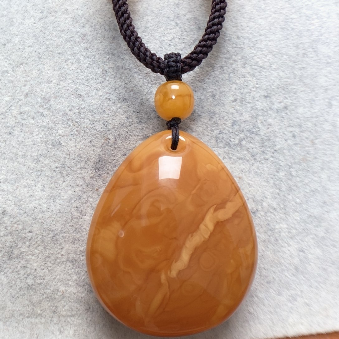 蜜蜡未镶嵌颈饰蜜蜡