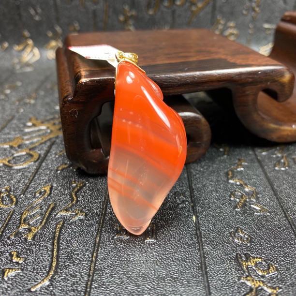 保山原矿南红吊坠