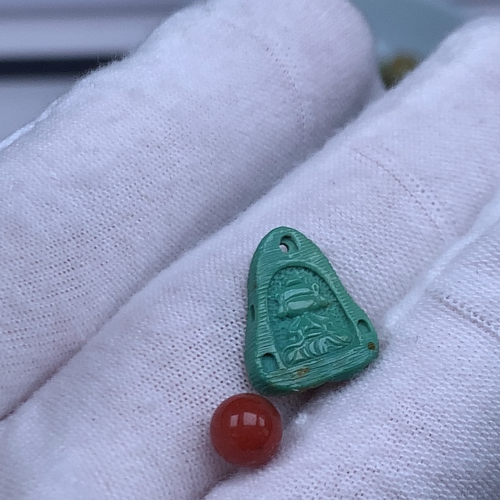 南红玛瑙未镶嵌珠宝奇石