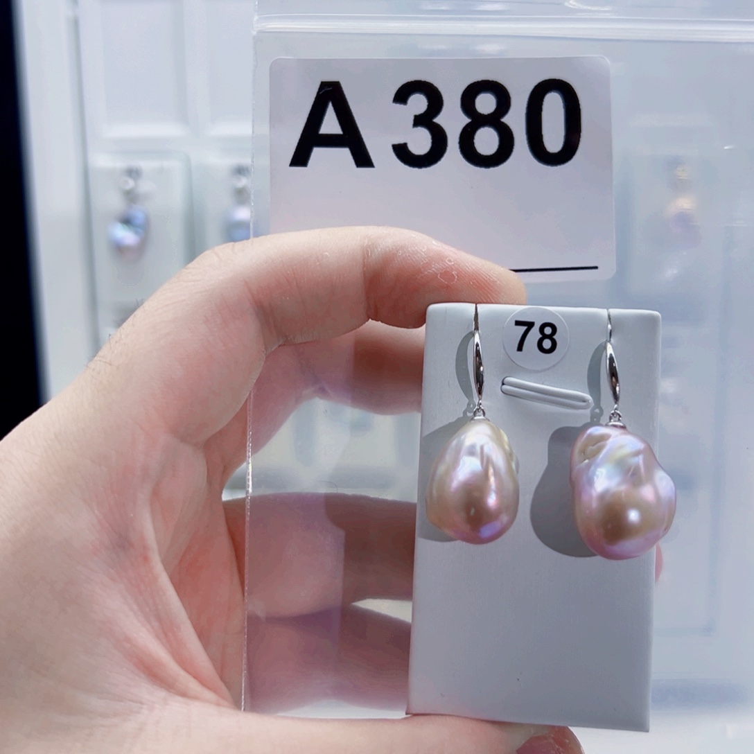 淡水珍珠颈饰合金