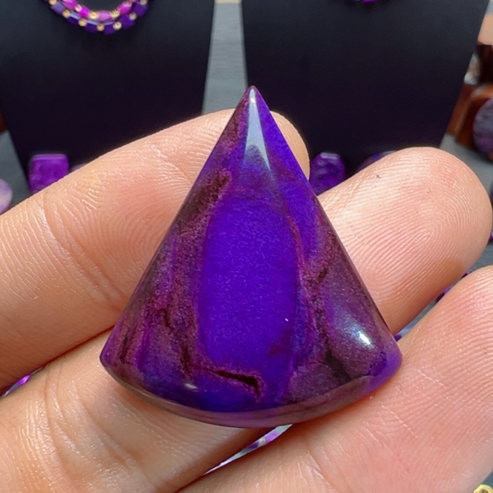 未镶嵌苏纪石（舒俱来）吊坠