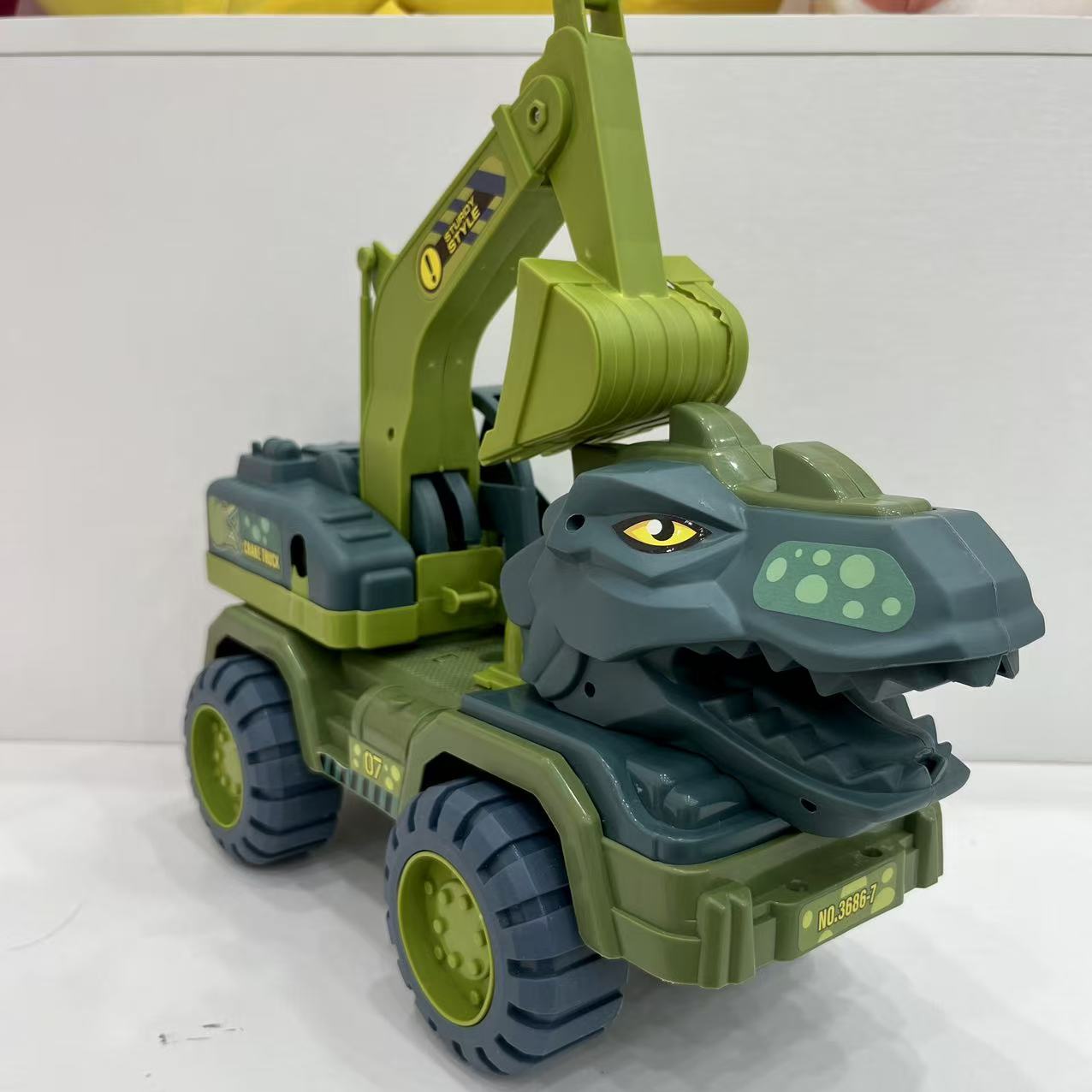 （艾）26厘米挖掘机挖沙玩具生日礼物 两款随机发t 科学实验玩具