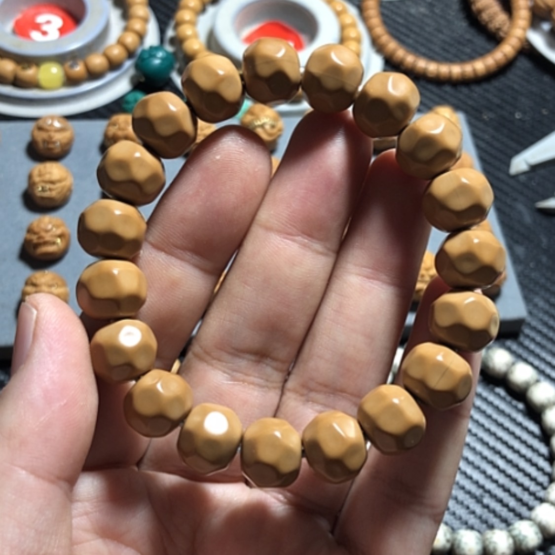 【闪购商品】猴头核桃手串奶酪