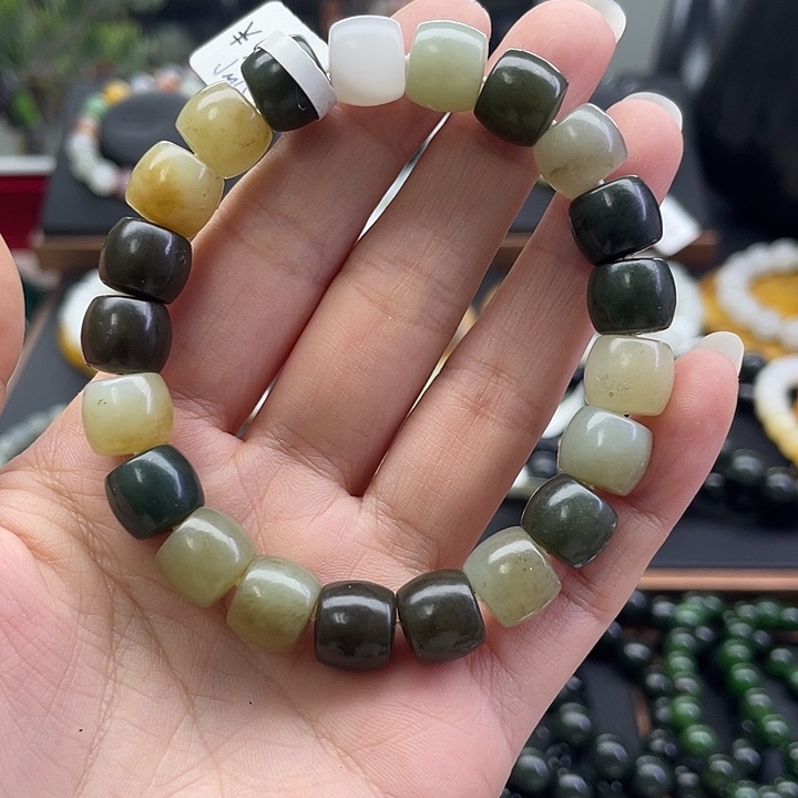 和田玉未镶嵌手链