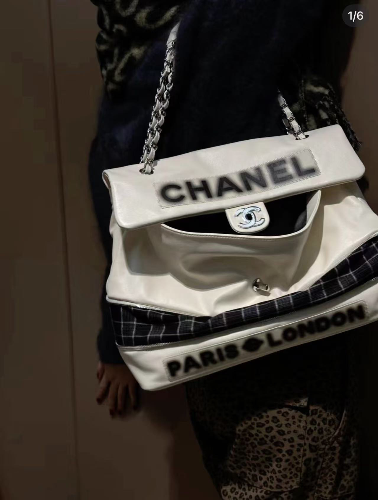 95新 Chanel/香奈儿 伦敦限定 涂鸦拓层 机场托特包44cm 12271328