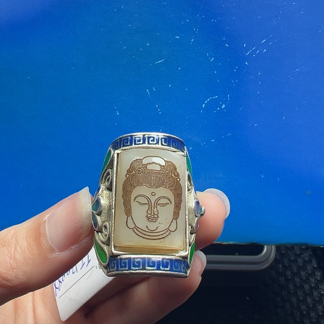 越***运和田玉未镶嵌挂件