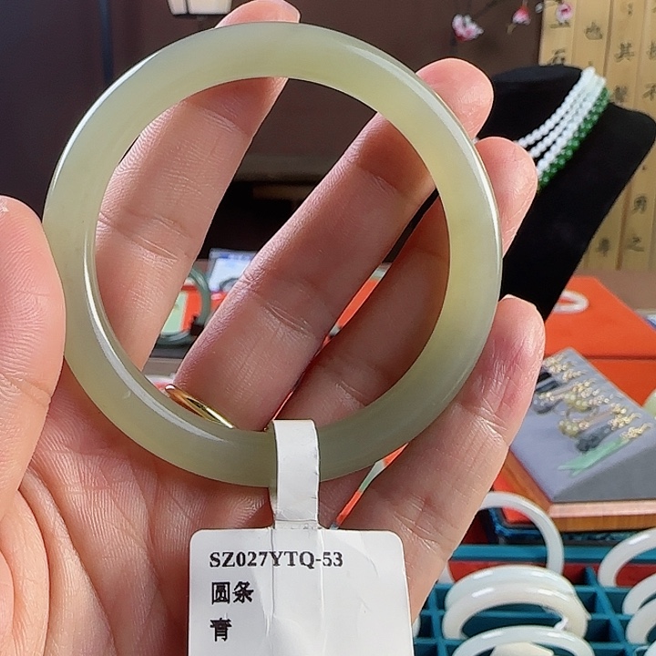 和田玉手镯未镶嵌53-54