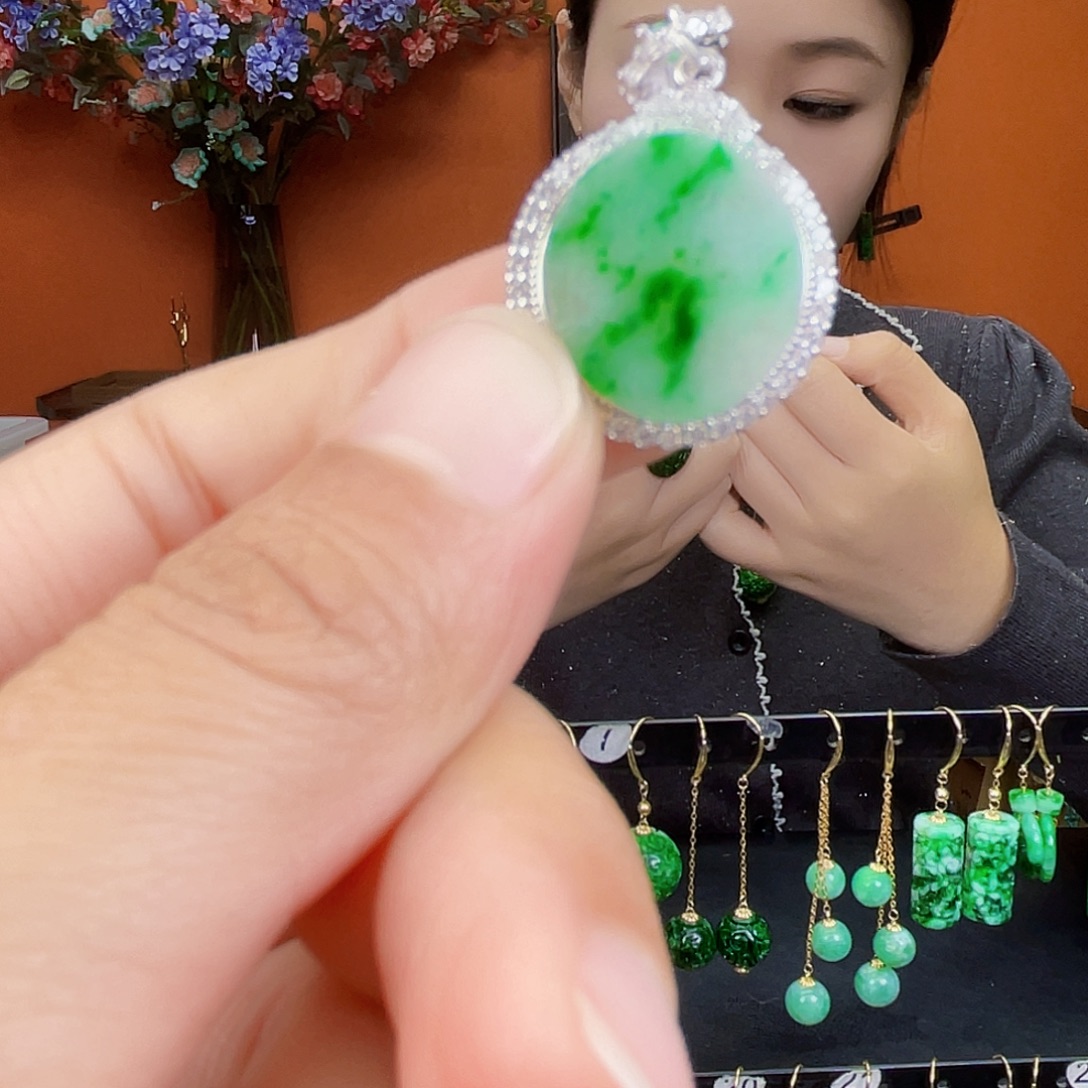 翡翠银S925镶嵌耳饰