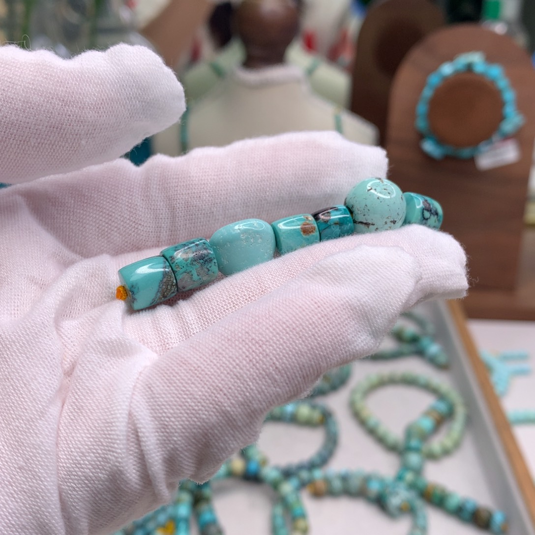 绿松石未镶嵌饰品