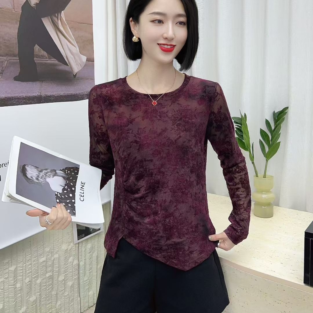 米莱家修身型常规字母长袖印花植绒T恤圆领休闲风蕾丝褶皱