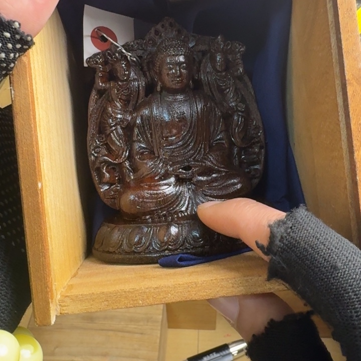 砖雕瓷器工艺品摆件等