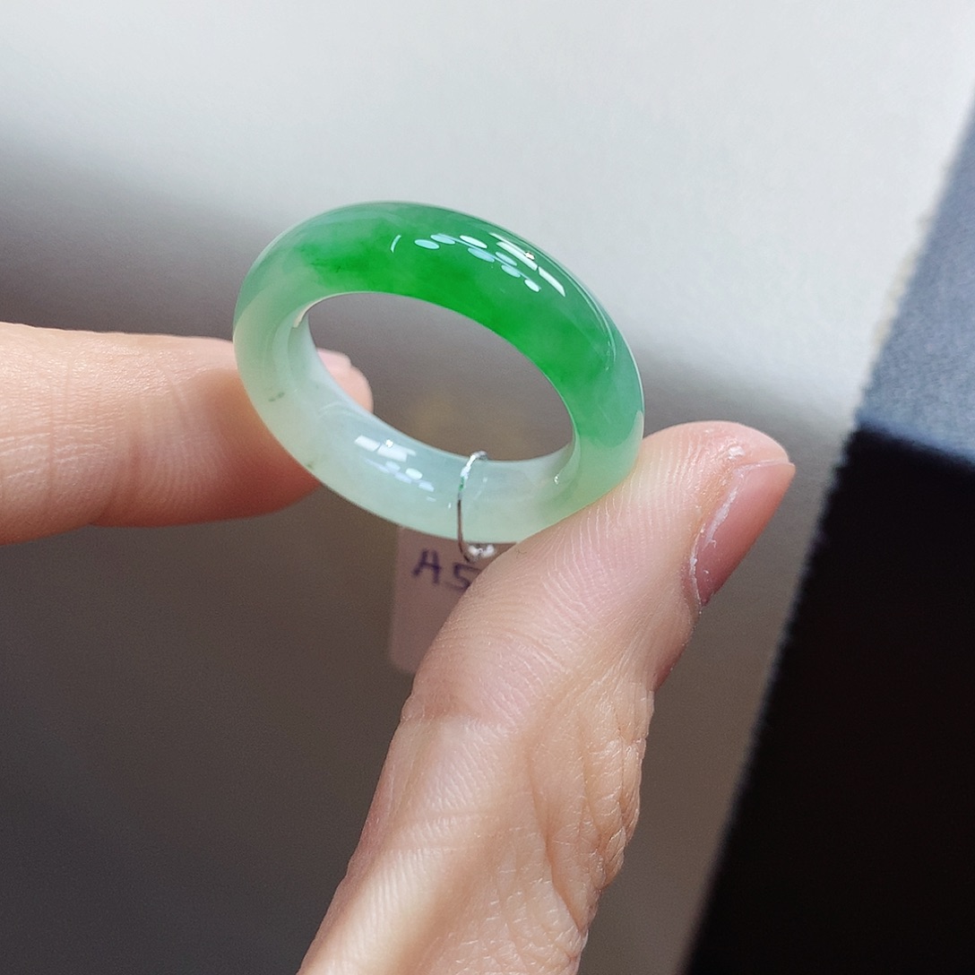 翡翠戒指未镶嵌18号