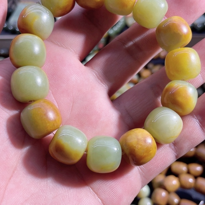 透闪石质玉手串未镶嵌用****5