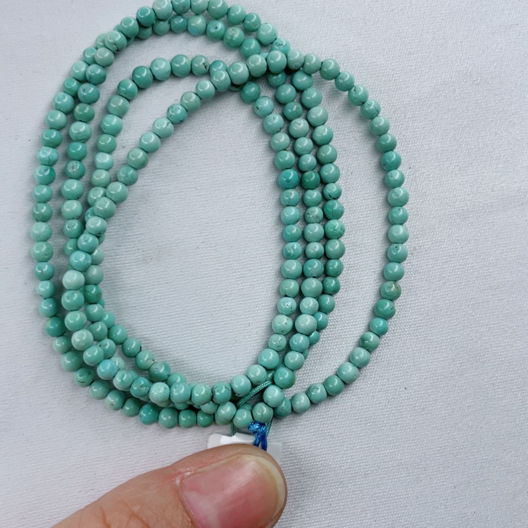 绿松石颈饰未镶嵌