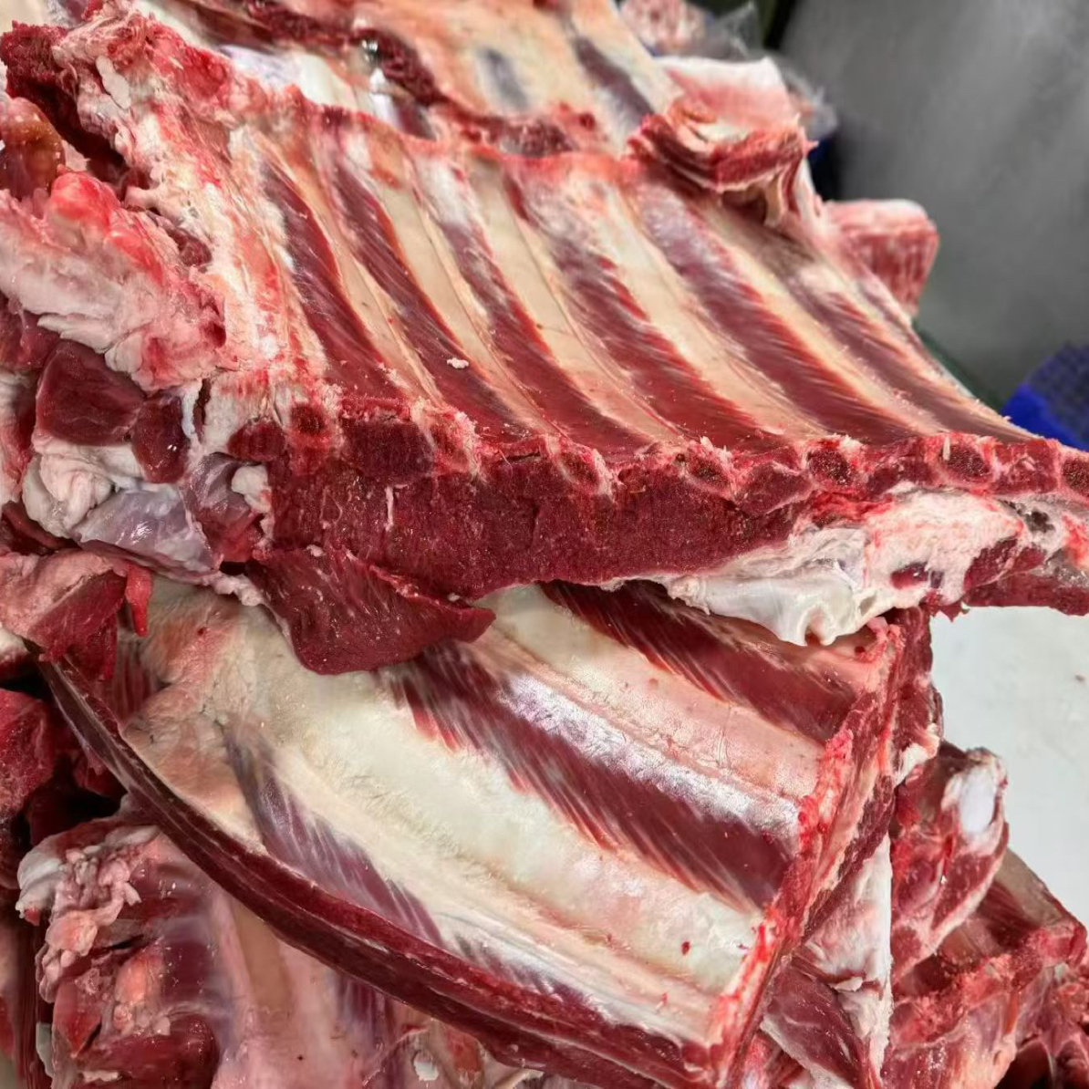 清真带骨牛肋排，