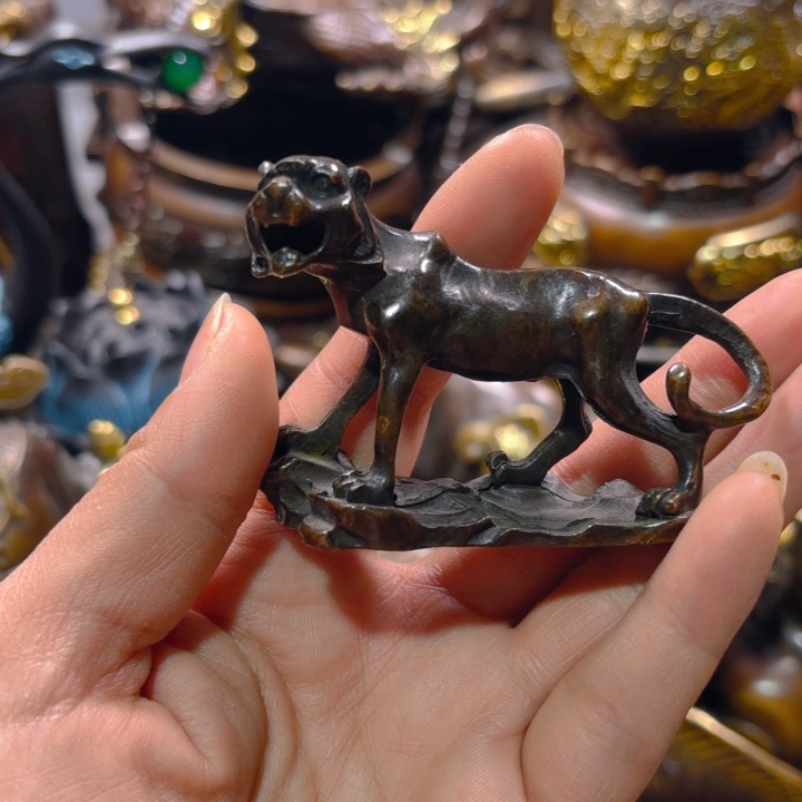 铜器摆件收收藏藏